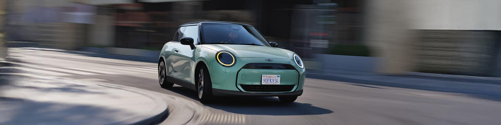 Auto-Leebmann MINI Cooper vollelektrisch