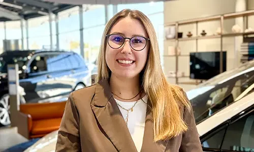 ansprechpartner-bmw-mini-leebmann-deggendorf-johanna-grimm