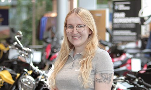 ansprechpartner-motorrad-auto-leebmann-passau-natalija-bartlsperger ansprechpartner-motorrad-auto-leebmann-passau-natalija-bartlsperger
