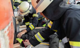 Auto-Leebmann Feuerwehr Passau Löschzug Hauptwache Objektübung 22.07.2022